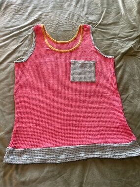 Women’s Sleeveless Crochet Tank Top in Pink with Turquoise Trim